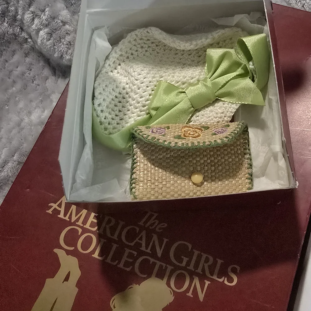 NIB 1st Edition American Girl Doll Kitt Kittredge with Accessories And Book Sets - Picture 3 of 4